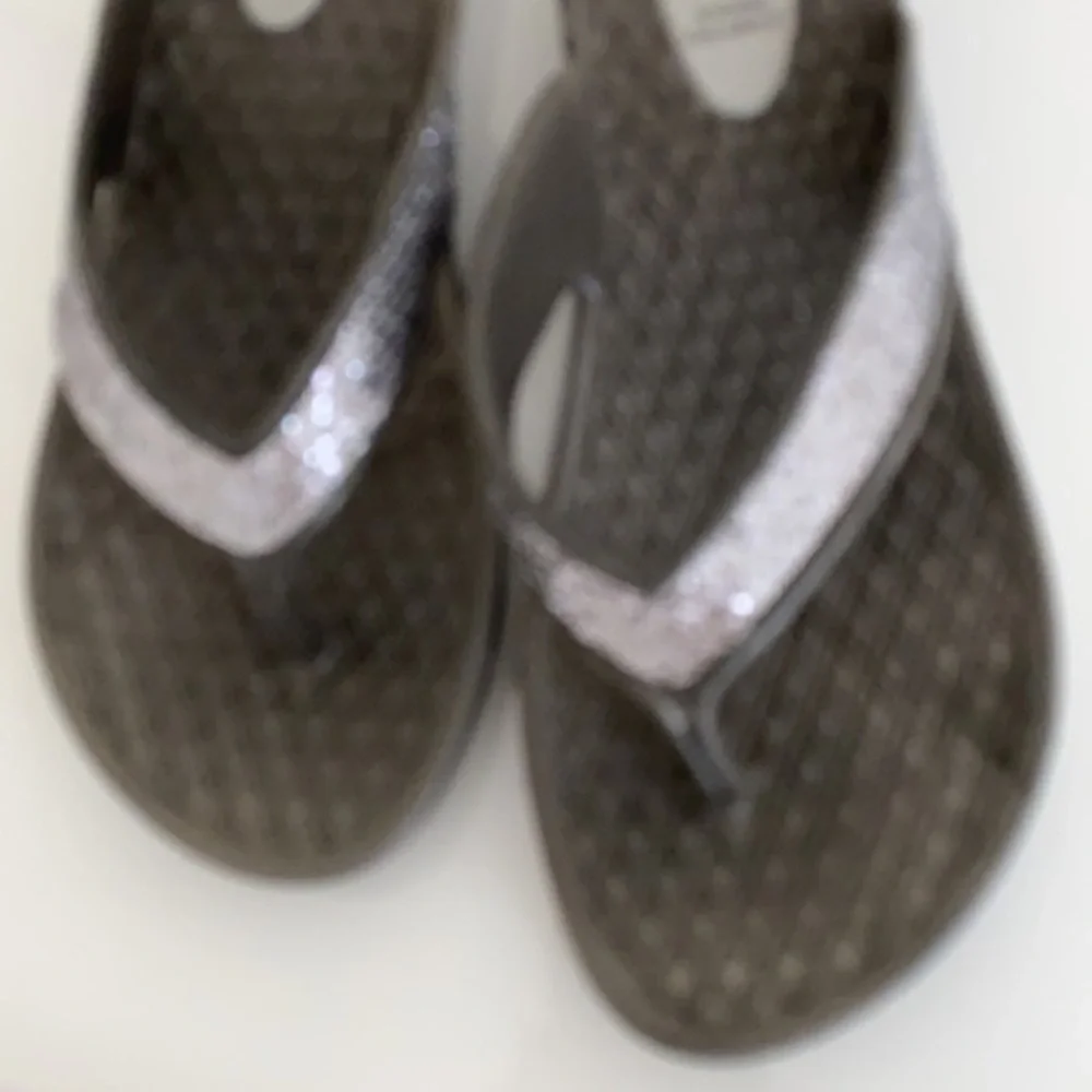 Capelli thong sandals. NWOtags - Picture 8 of 11